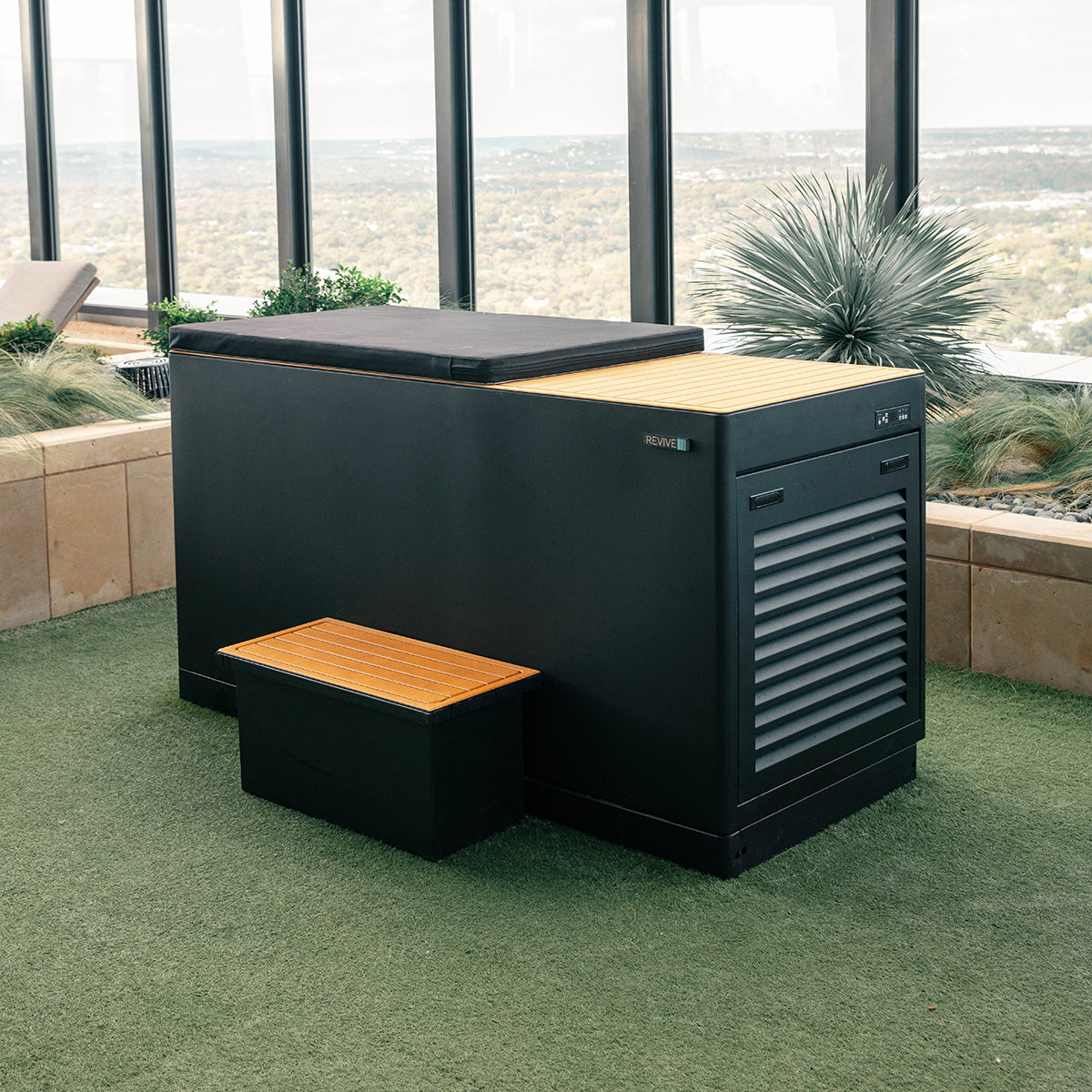Revive Luxury Plunge w/ Built-In 1HP Chiller