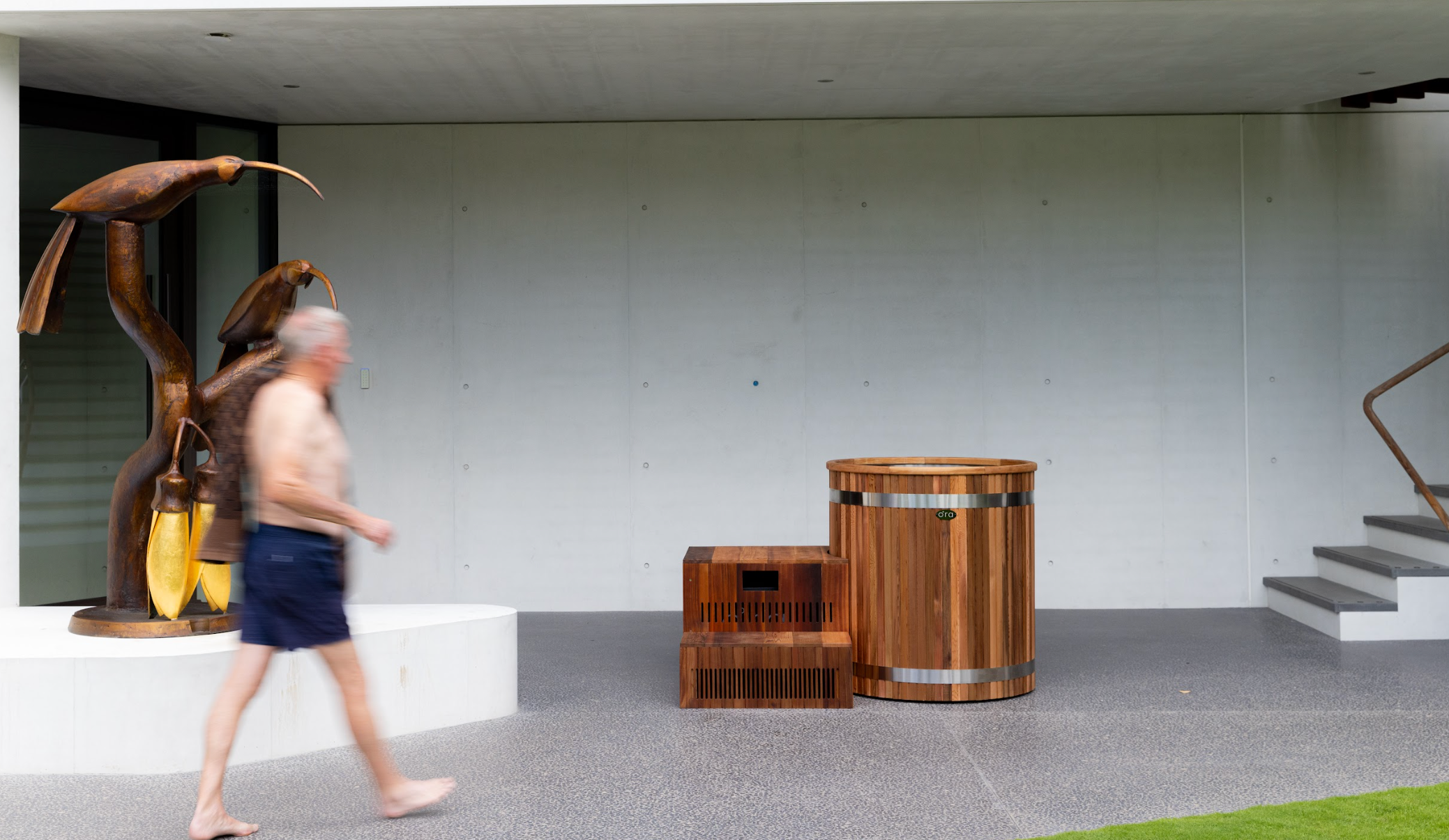 Ora Cedar Barrel Cold Plunge w/ App Controlled Chiller