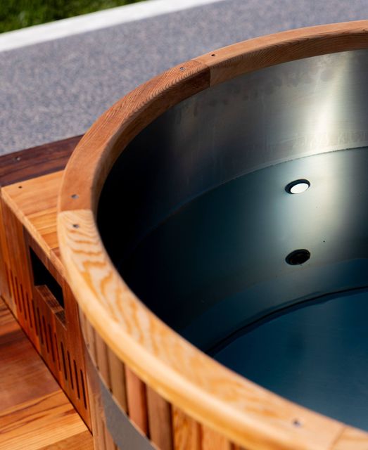 Ora Cedar Barrel Cold Plunge w/ App Controlled Chiller