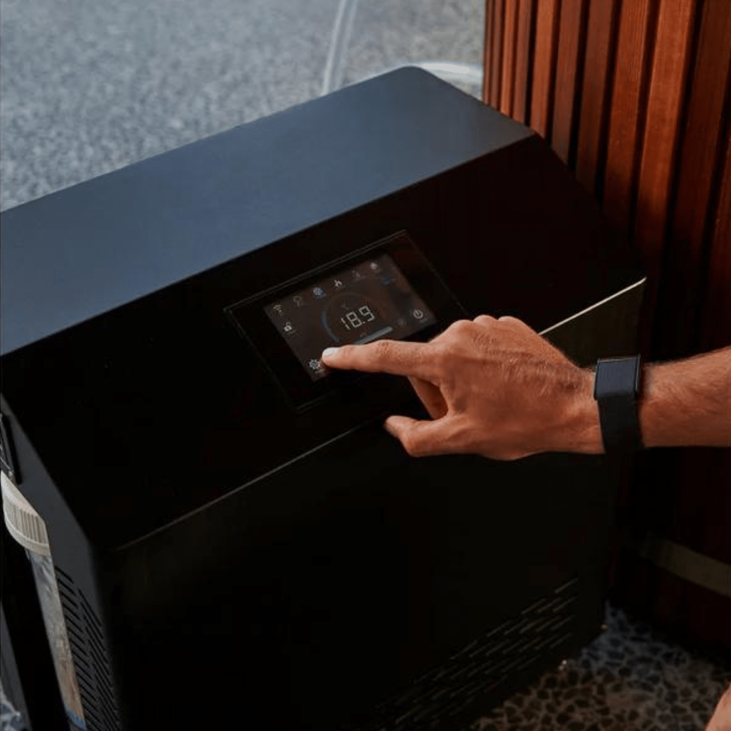 Ora Cedar Barrel Cold Plunge w/ App Controlled Chiller