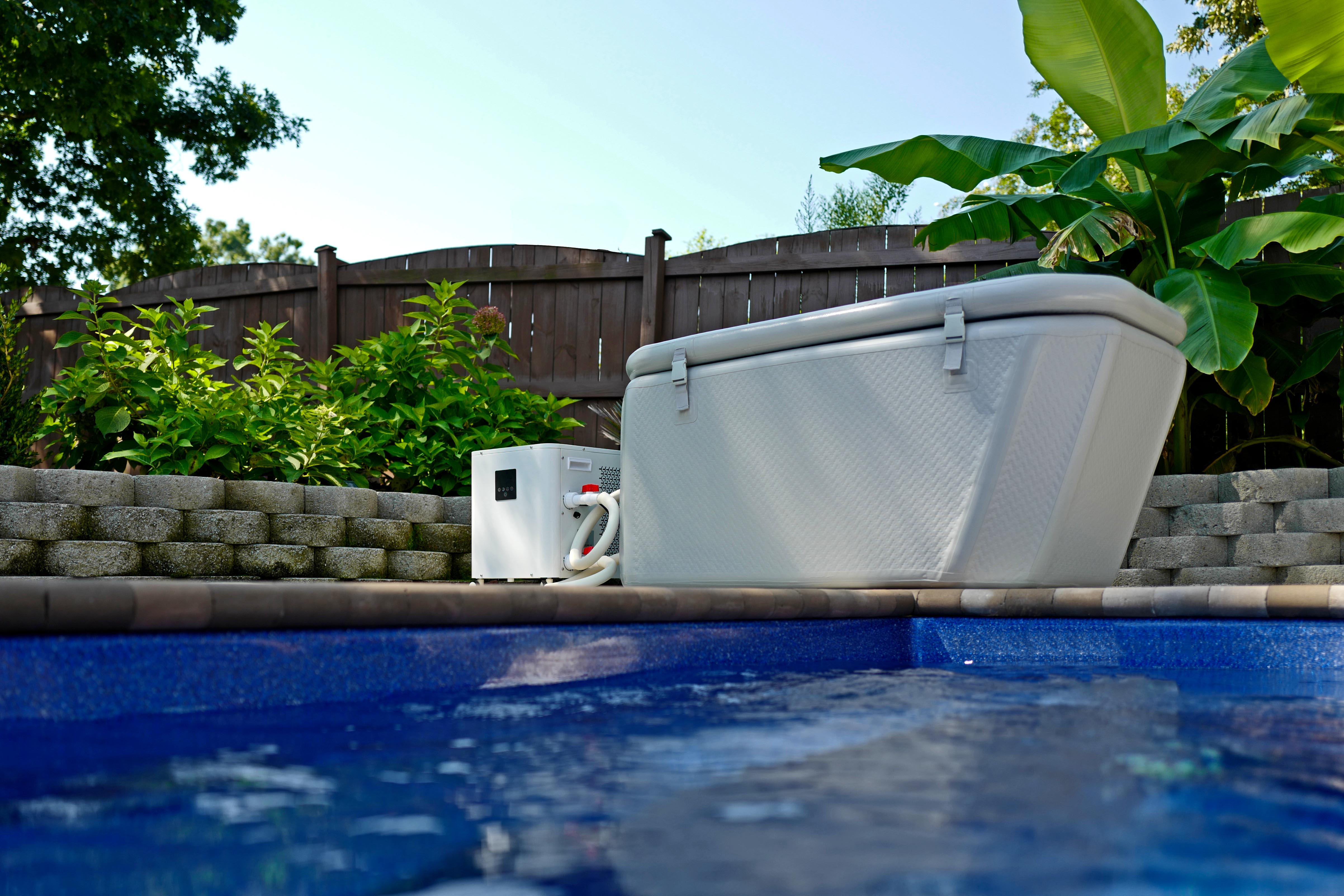 Avanto Roam Inflatable Cold Plunge w/ 1HP Chiller
