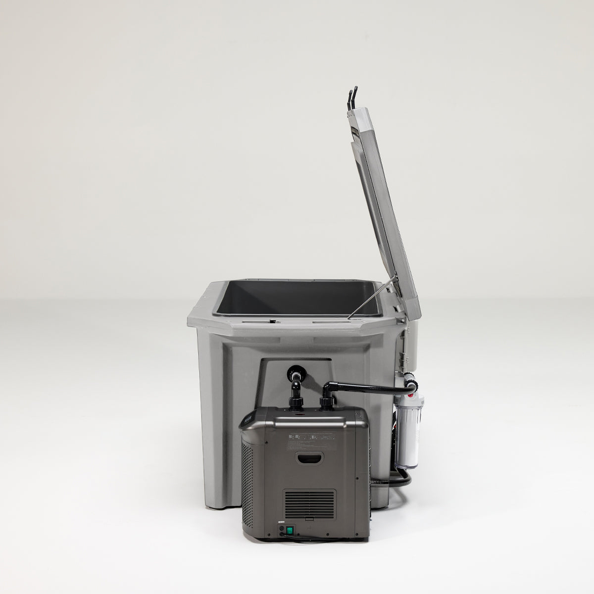 The Desert Plunge Exclusive Cold Plunge Tub w/ 1/4 HP Chiller - Gray