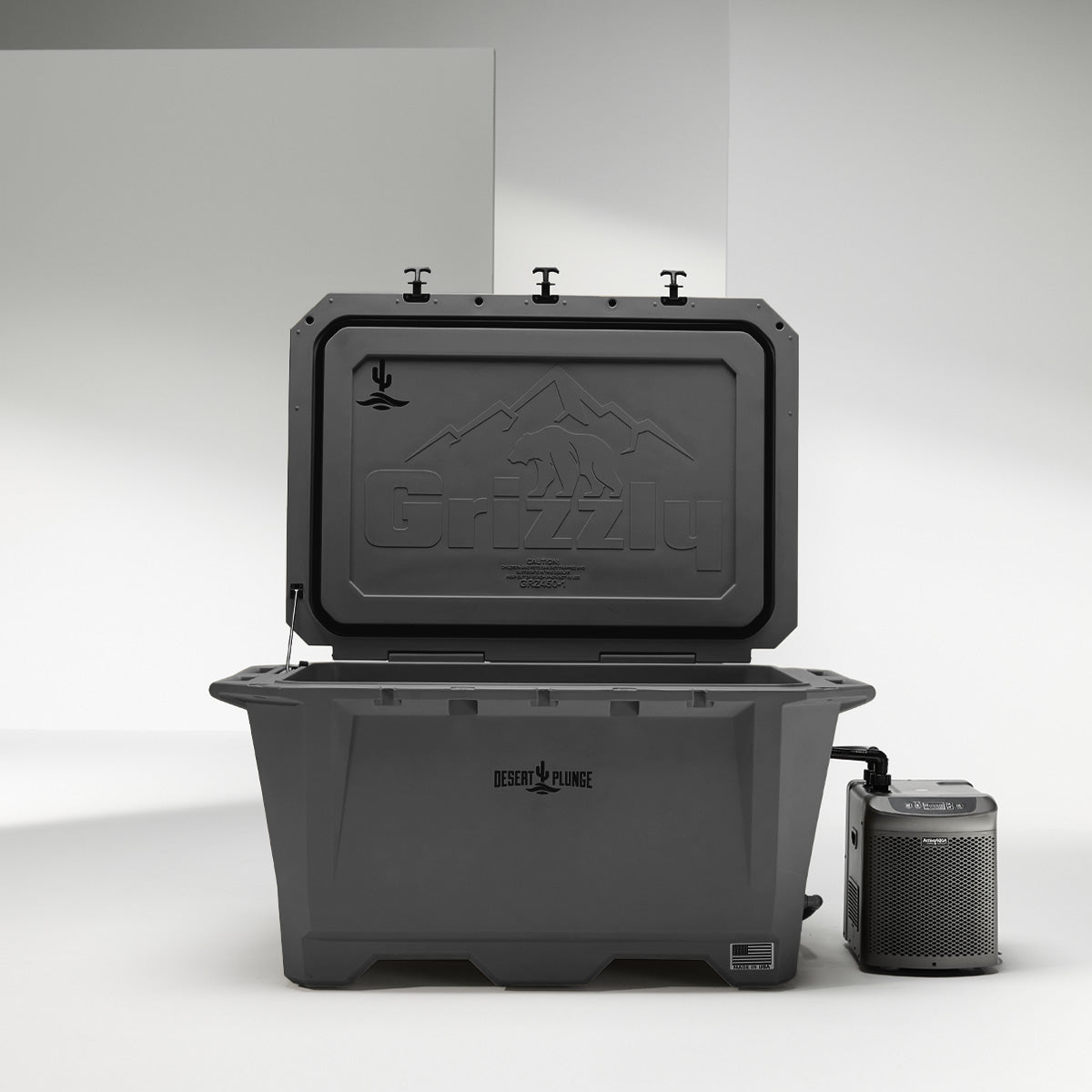 The Wide Grizzly 450 Cold Plunge Tub w/ 1/4 HP Chiller - Stealth Gray